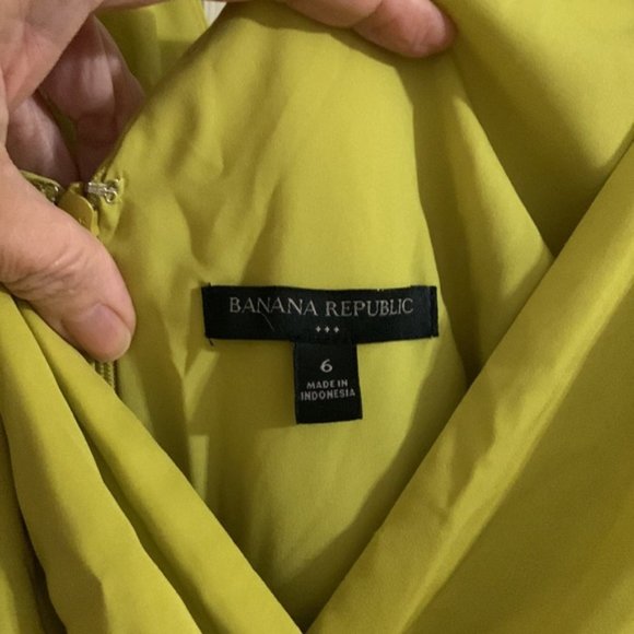 BANANA REPUBLIC, Celestial Blouson-Sleeve Dress, Size 6 Citron - Picture 2 of 2